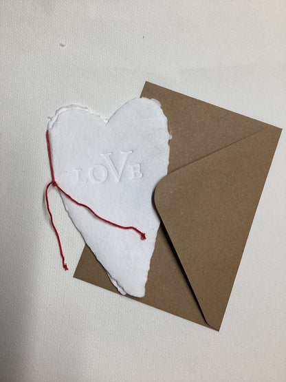 Kopie von Grüßkarte zum Valentinstag | Handgeschöpftes Büttenpapier | Klappkarte | Geschenke | HERZ & PAPIER  | Jetzt und immer wieder | Love Herz